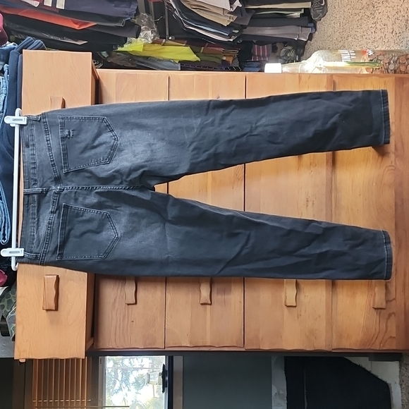 NWOT One 53 Jean's: Butt lifting Basic fit Distressed Black, Juniors size 13 - Picture 7 of 8